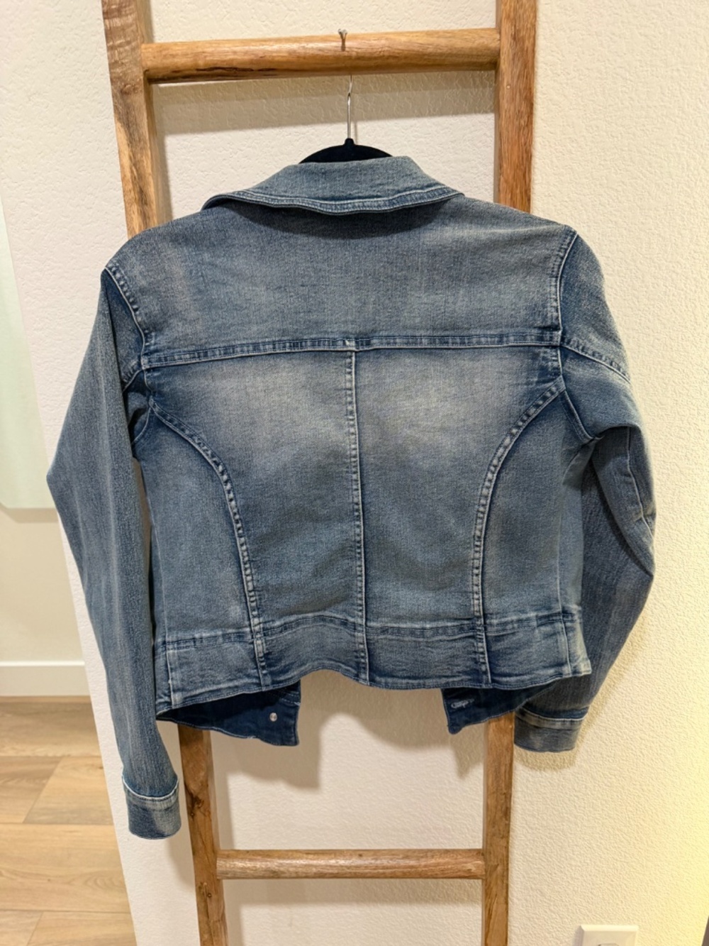 Denim/jean jacket - Picture 5 of 7